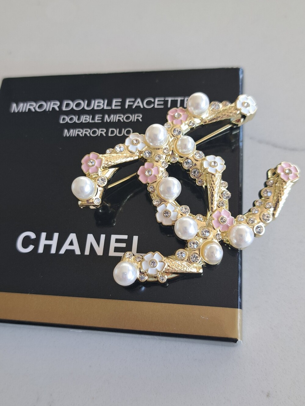 Auth.Duo Chanel Mirror+Pin